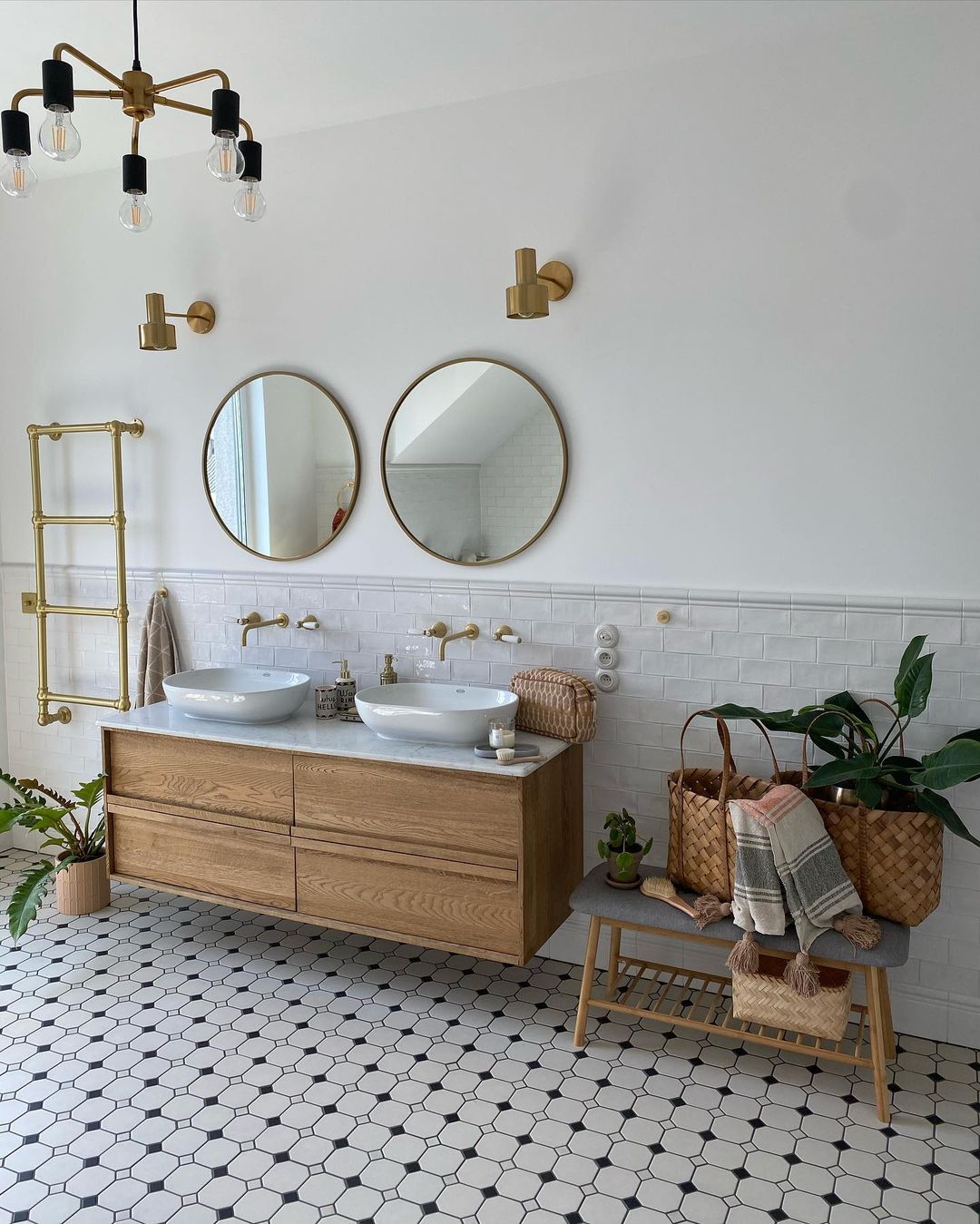 Harmonious Balance of Warmth and Style Bathroom vanity