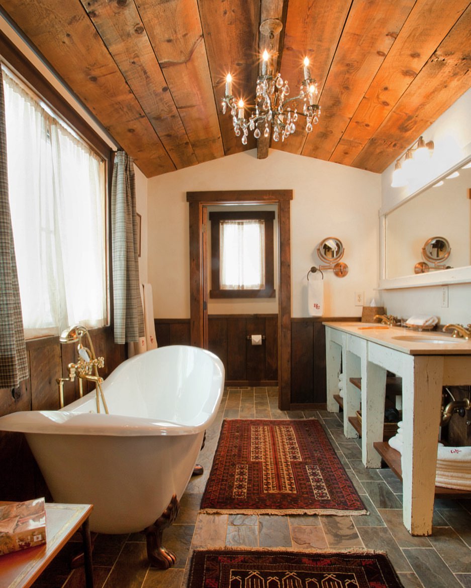 Vintage Charm in a Rustic Cabin Bathroom