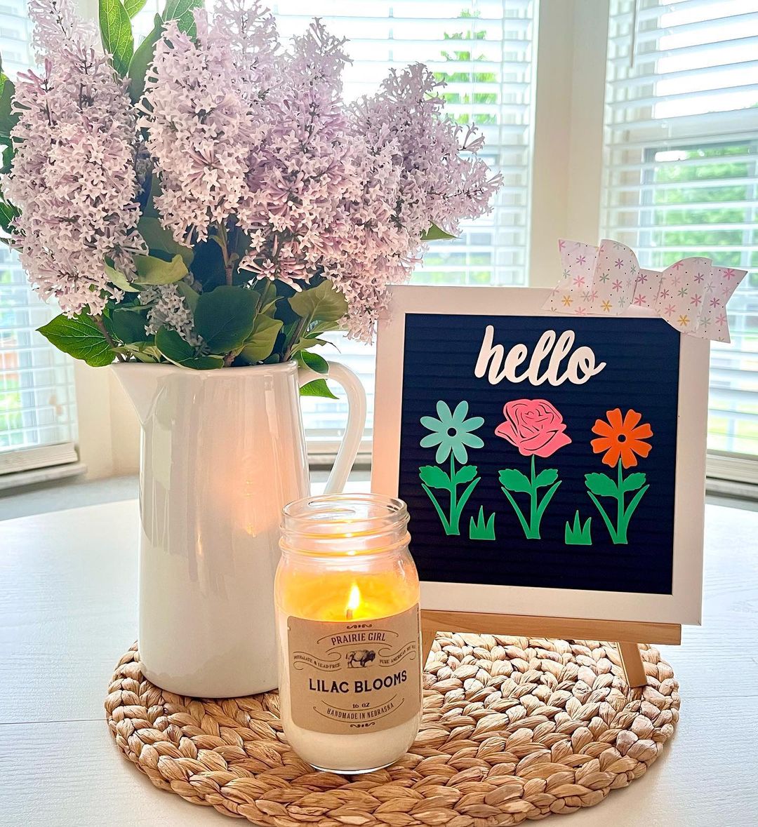  Fresh Spring Welcome: Lilacs and Lively Accents