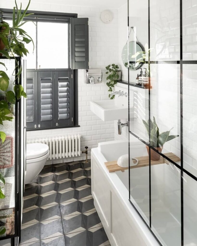 25 Cozy Small Bathroom Ideas With Tub You Must Try