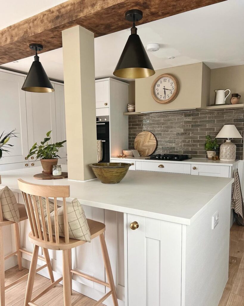 25 Simple And Unique White Kitchen Backsplash Ideas You Will Love