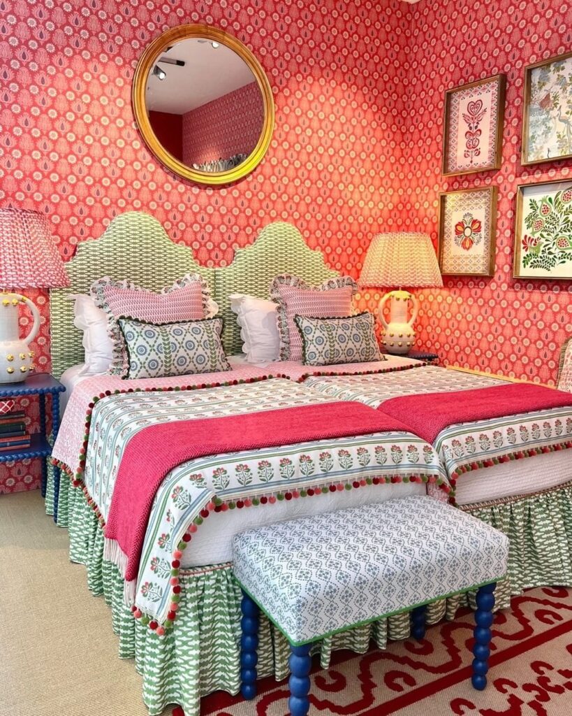 15 Vibrant And Dramatic Red Bedroom Ideas You Will Love