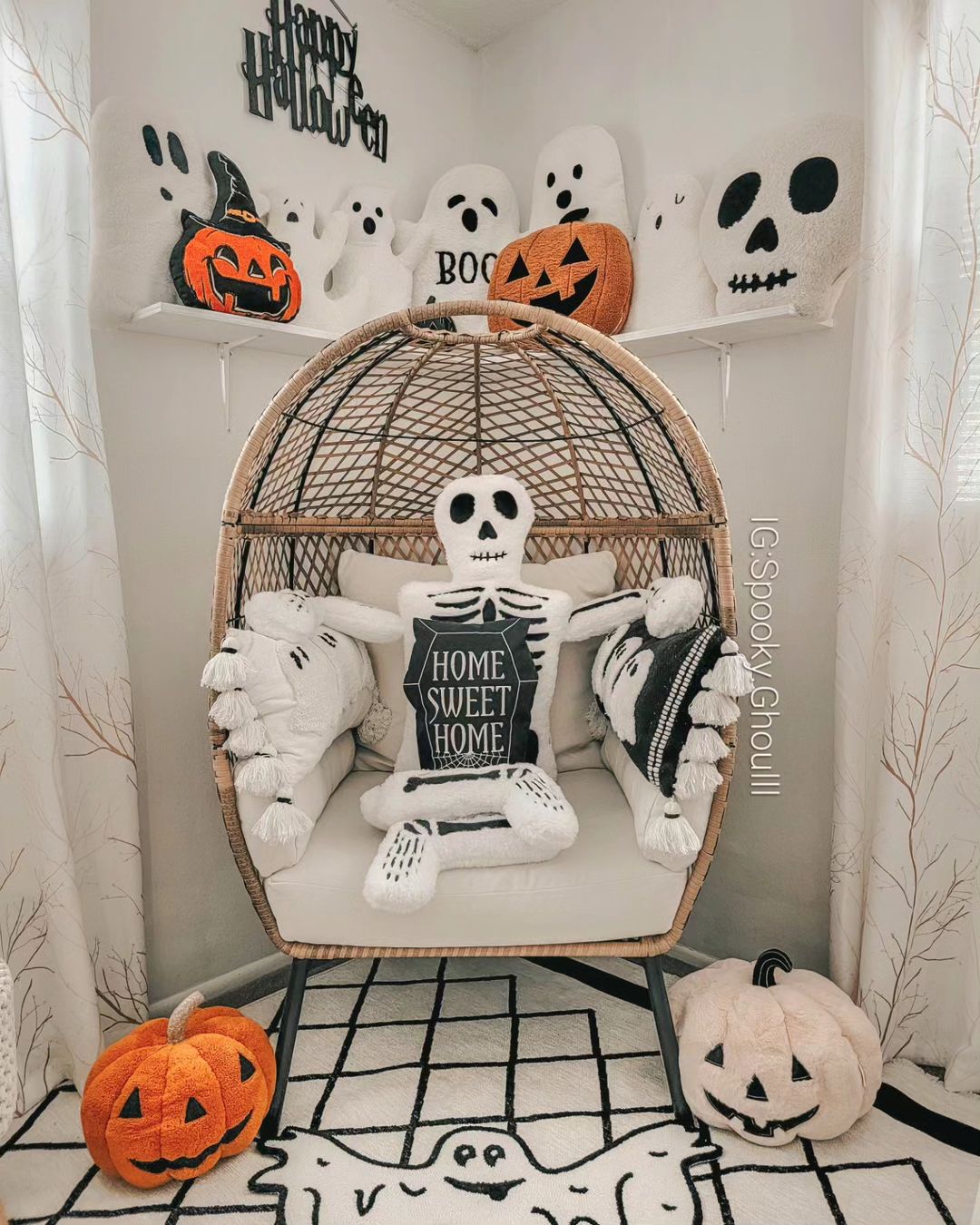 Spooky Halloween Egg Chair Nook