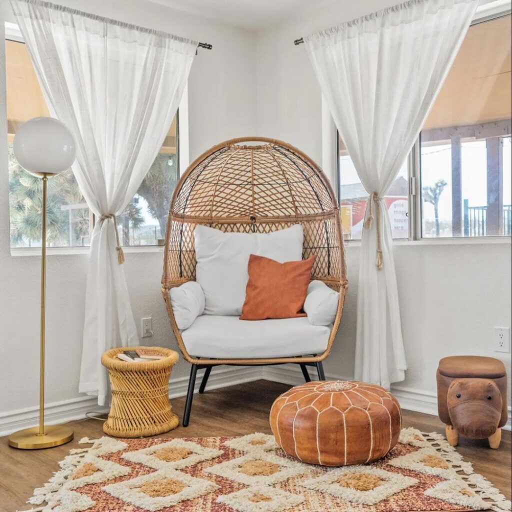 25 Modern And Stylish Indoor Egg Chair Ideas You Will Love