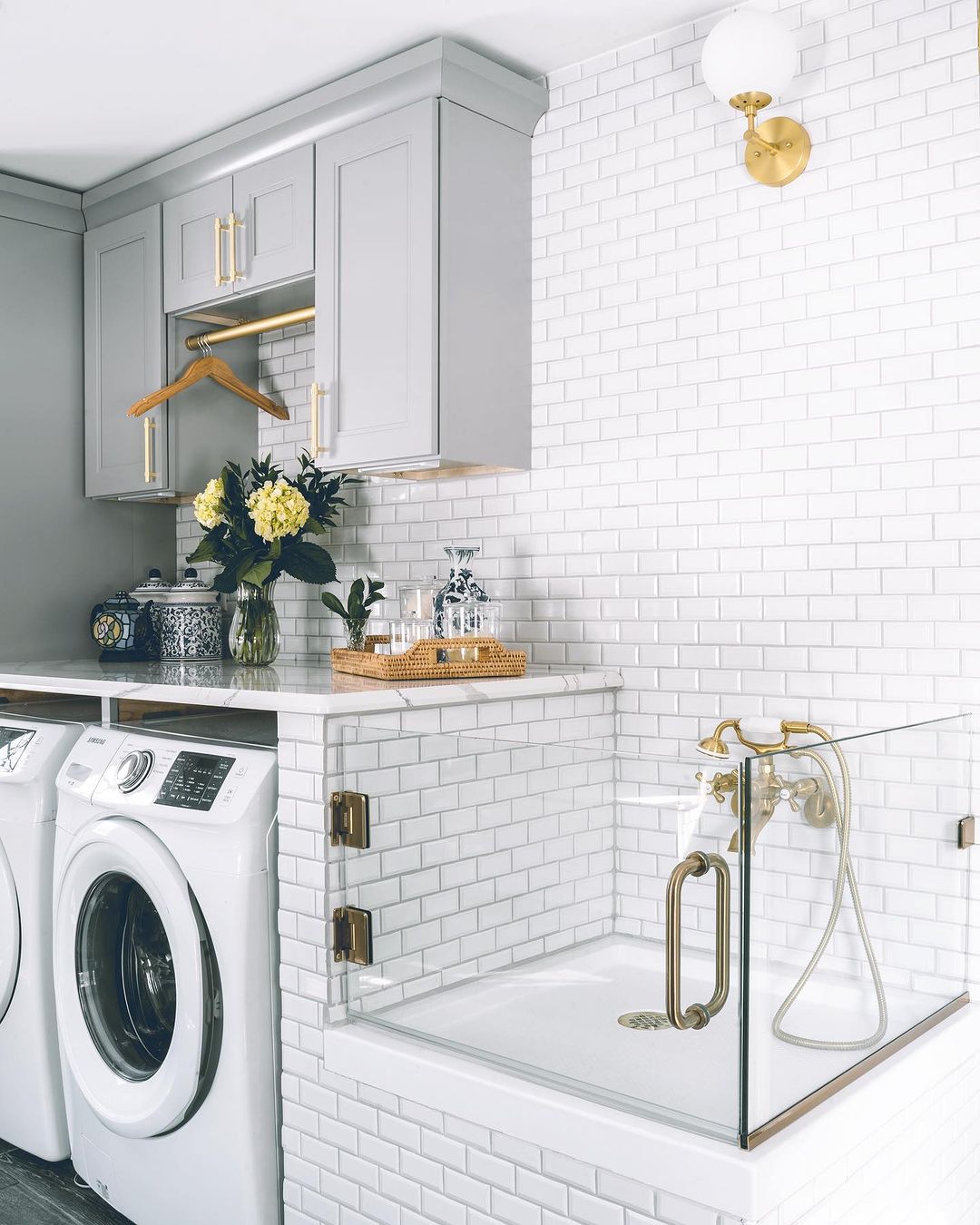  Elegant Subway Tile with Brass Accents