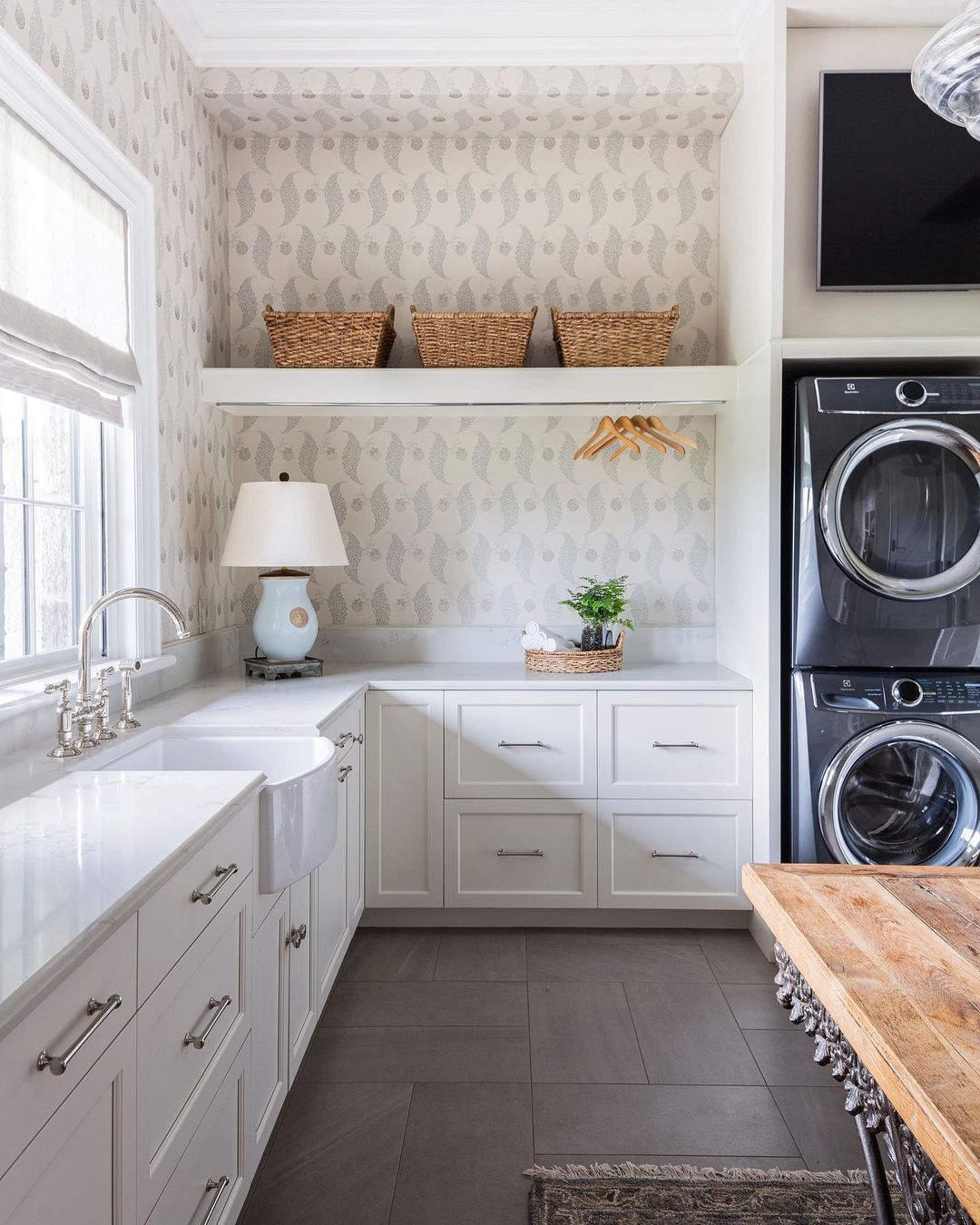 Subtle Elegance for a Calm Laundry Room