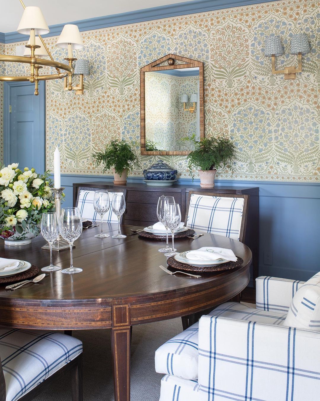 Traditional Dining Room with Geometric Mirror