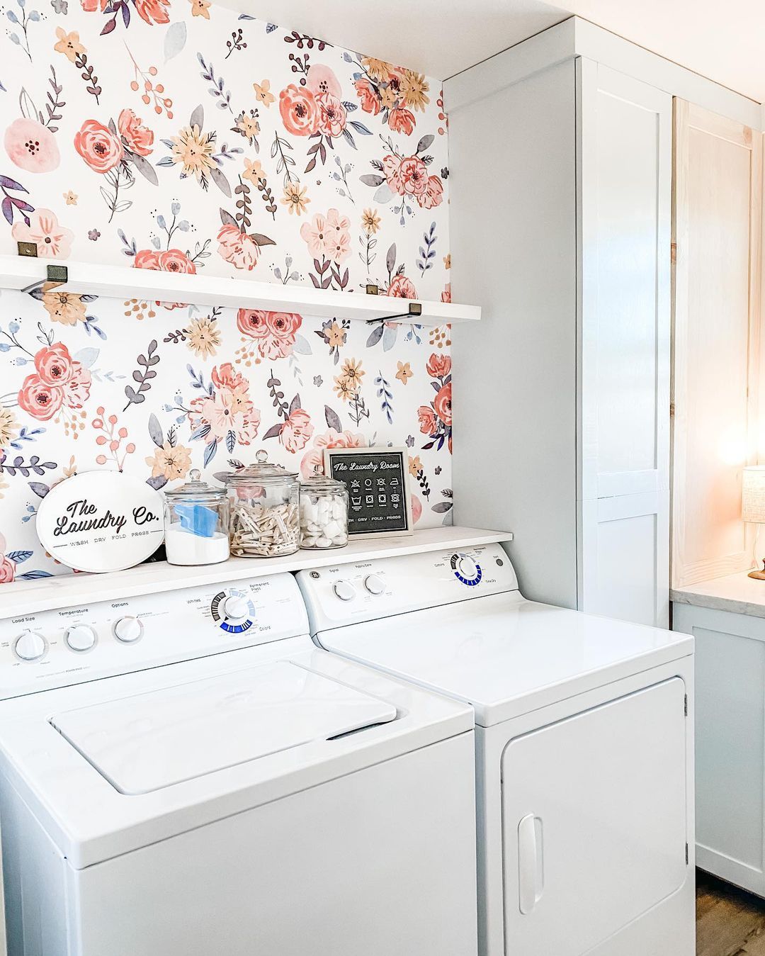 Floral Wallpaper for a Charming Laundry Room