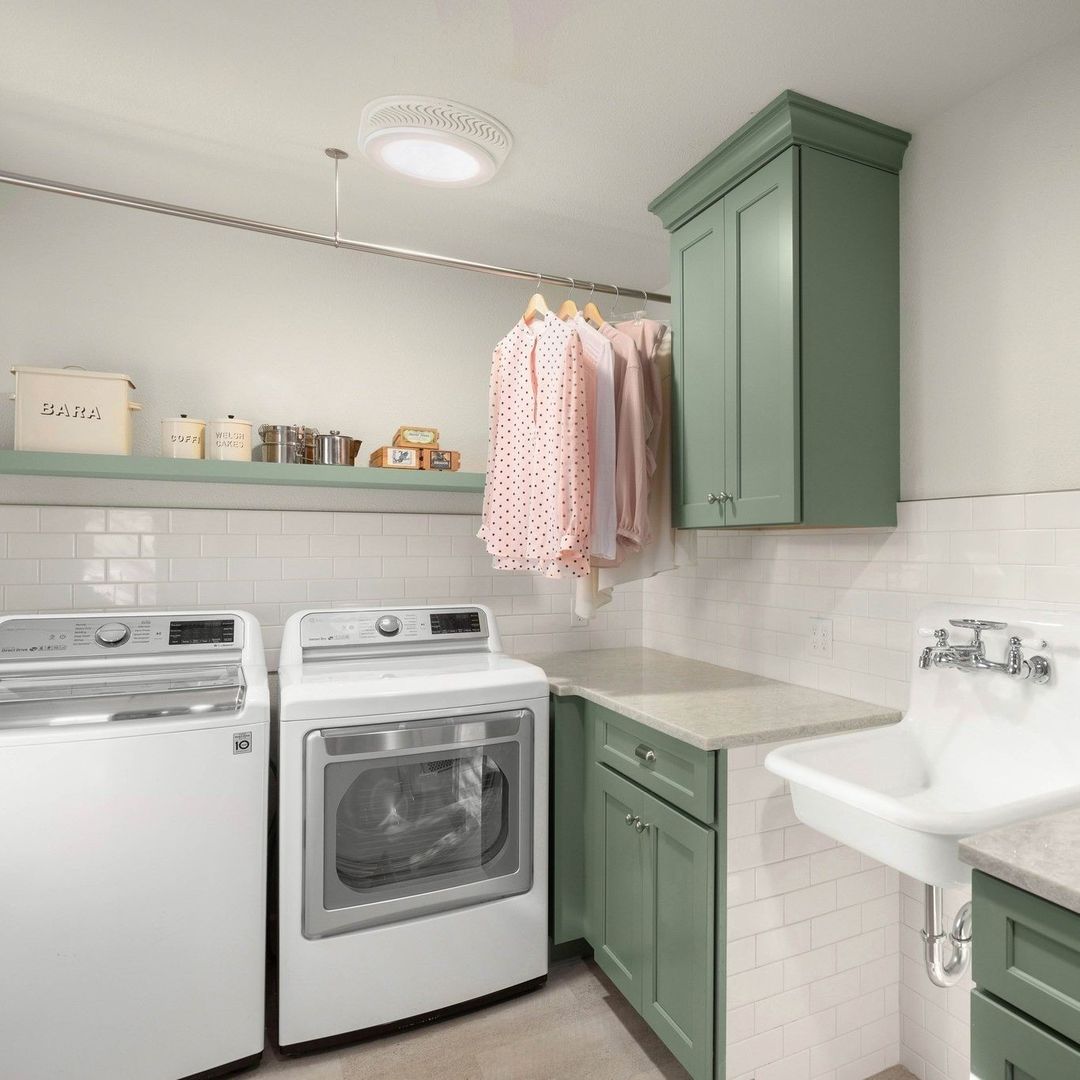 Maximize Space with Cabinets and Hanging Rods