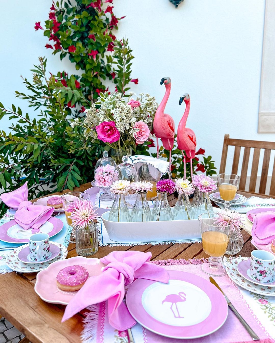 Playful Pink Flamingo Summer Table Decor