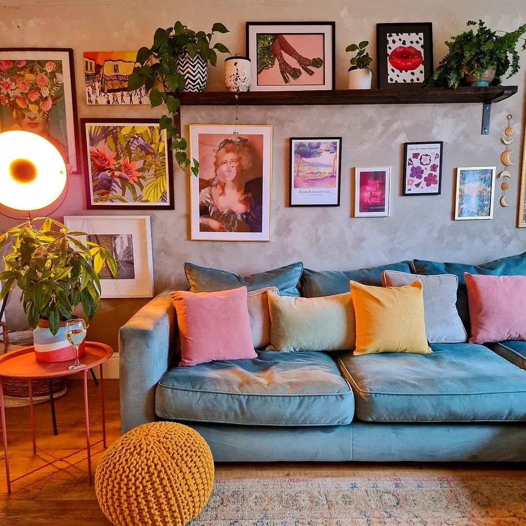 Eclectic and Vibrant Living Room Wall Shelves