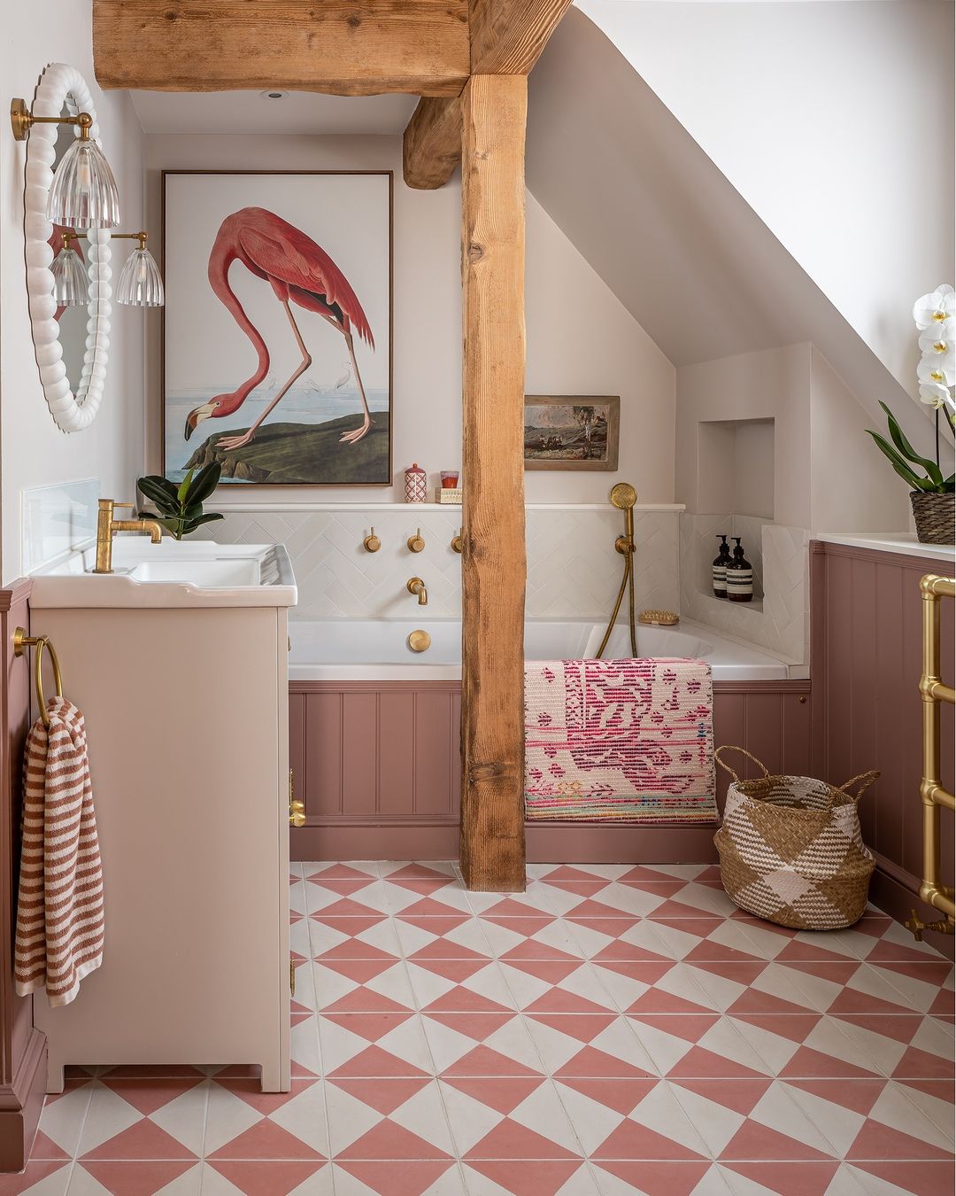 Bold Art and Rustic Elements for a Cosy Bathroom