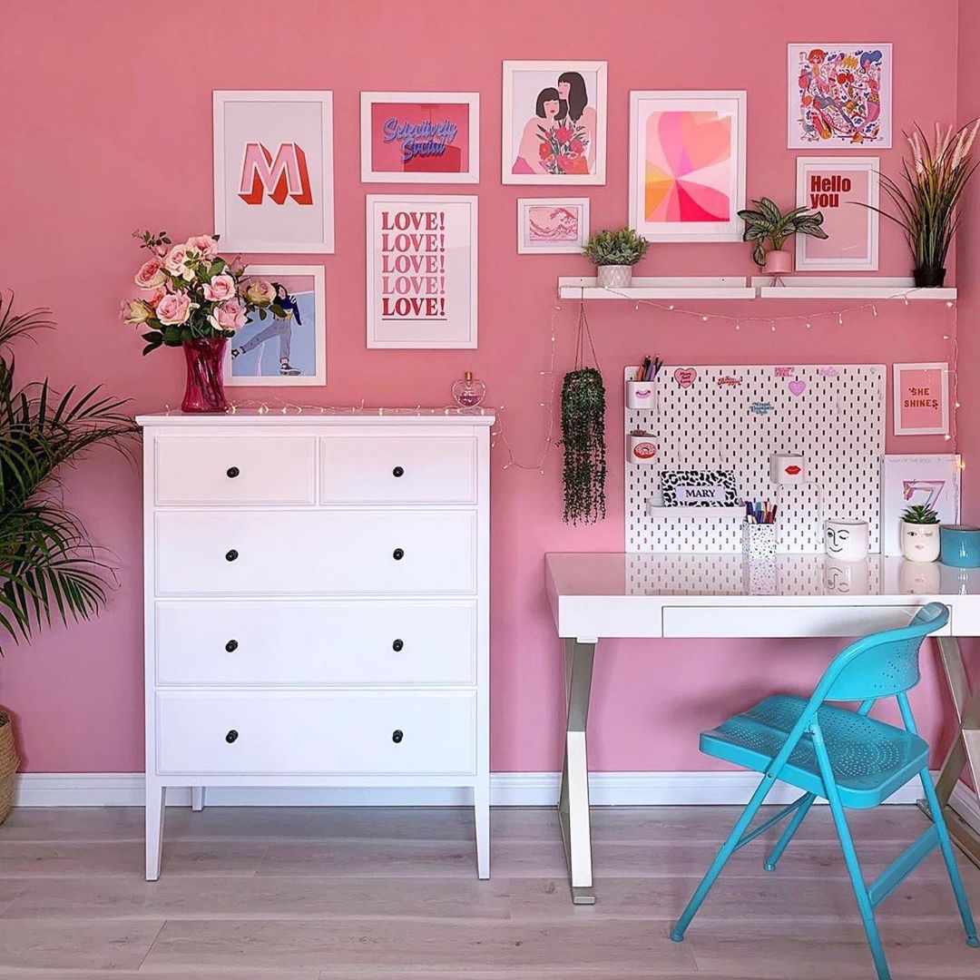 Bright and Cheerful Pink Office with Inspirational Art