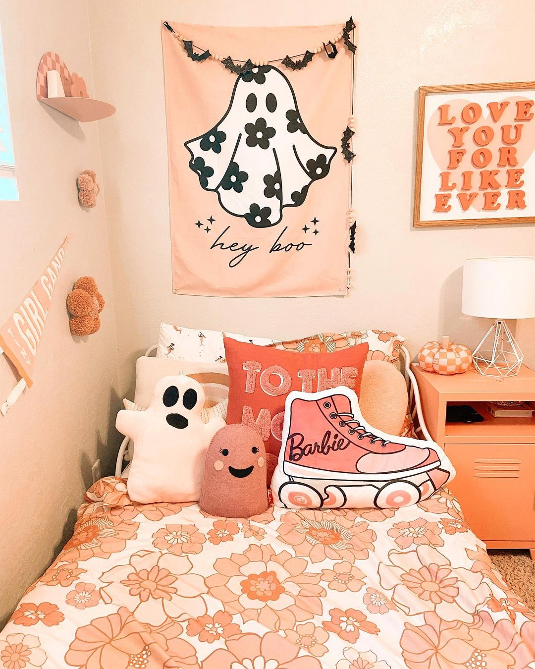 Cozy Pink Halloween Bedroom with Cute Ghost Accents