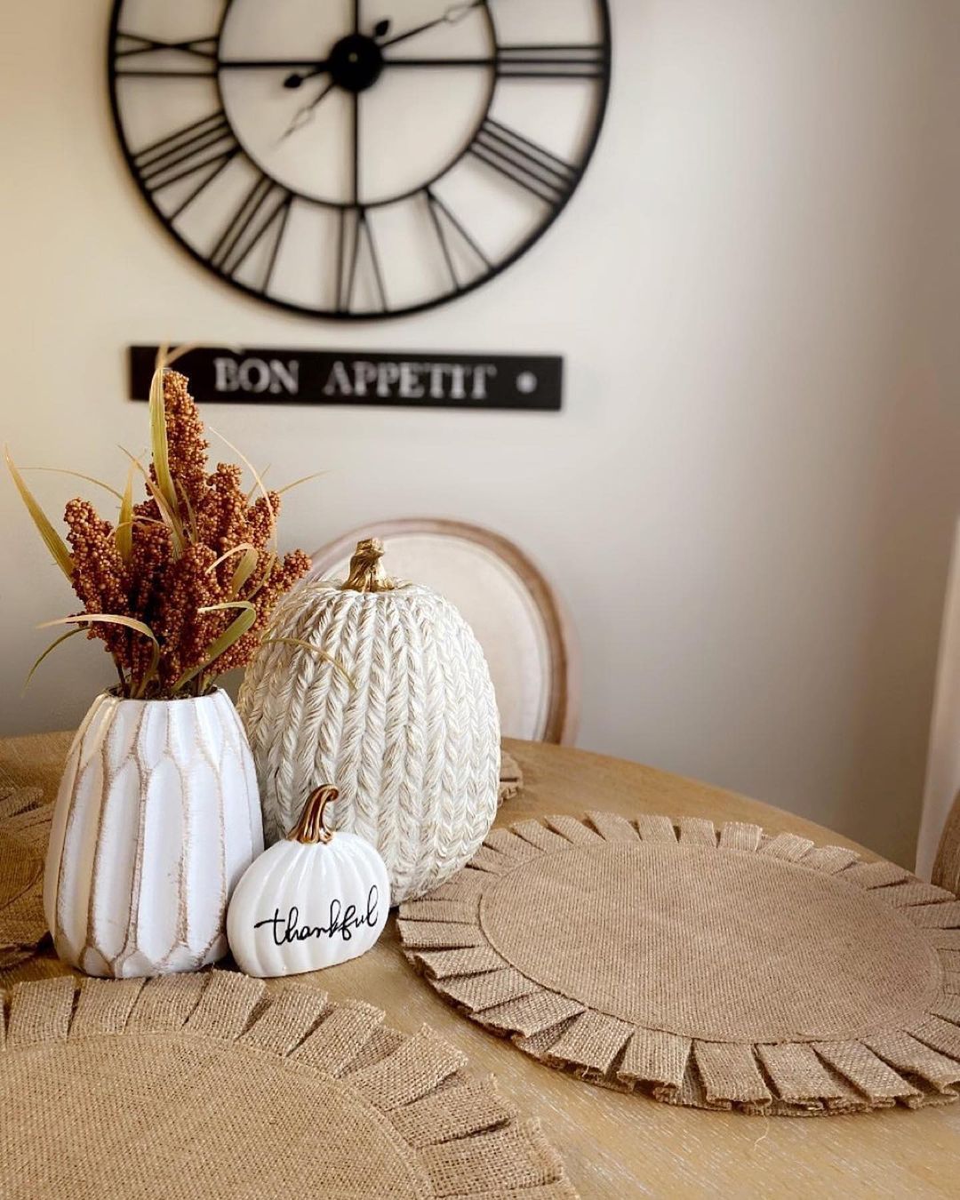 Simple and Grateful Fall Decor