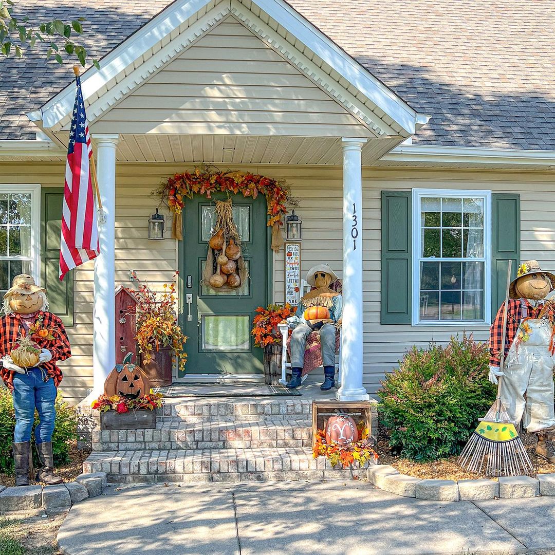 Rustic Scarecrow Display for Fall Porch Decor