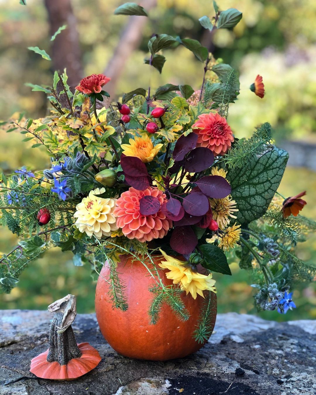 Nature-Inspired Pumpkin Floral Arrangement