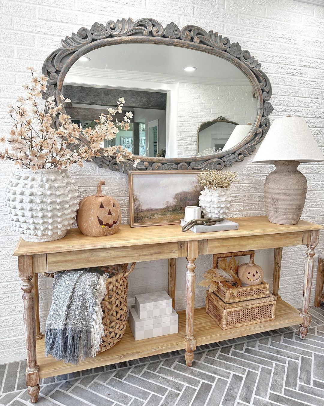 Textured Neutrals: Cozy Fall Decor with Subtle Elegance