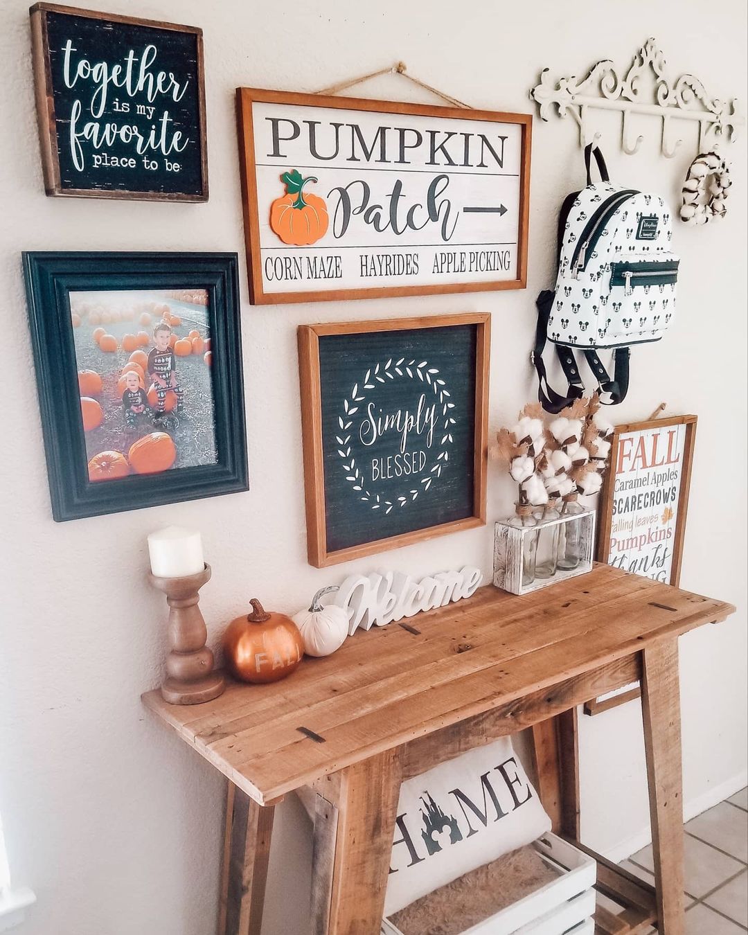 armhouse Fall: A Festive and Cozy Entryway Display