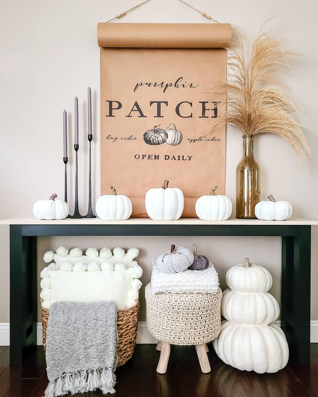 Go Monochrome for a Chic and Modern Fall Setup