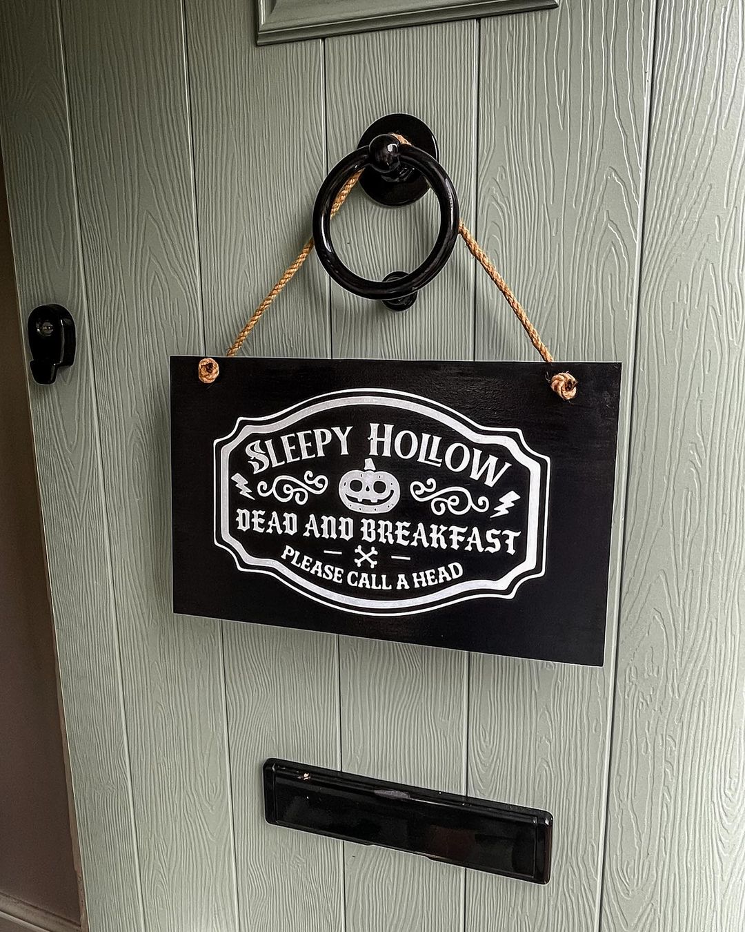 Spooky and Humorous Sleepy Hollow Inn-Themed Halloween Sign