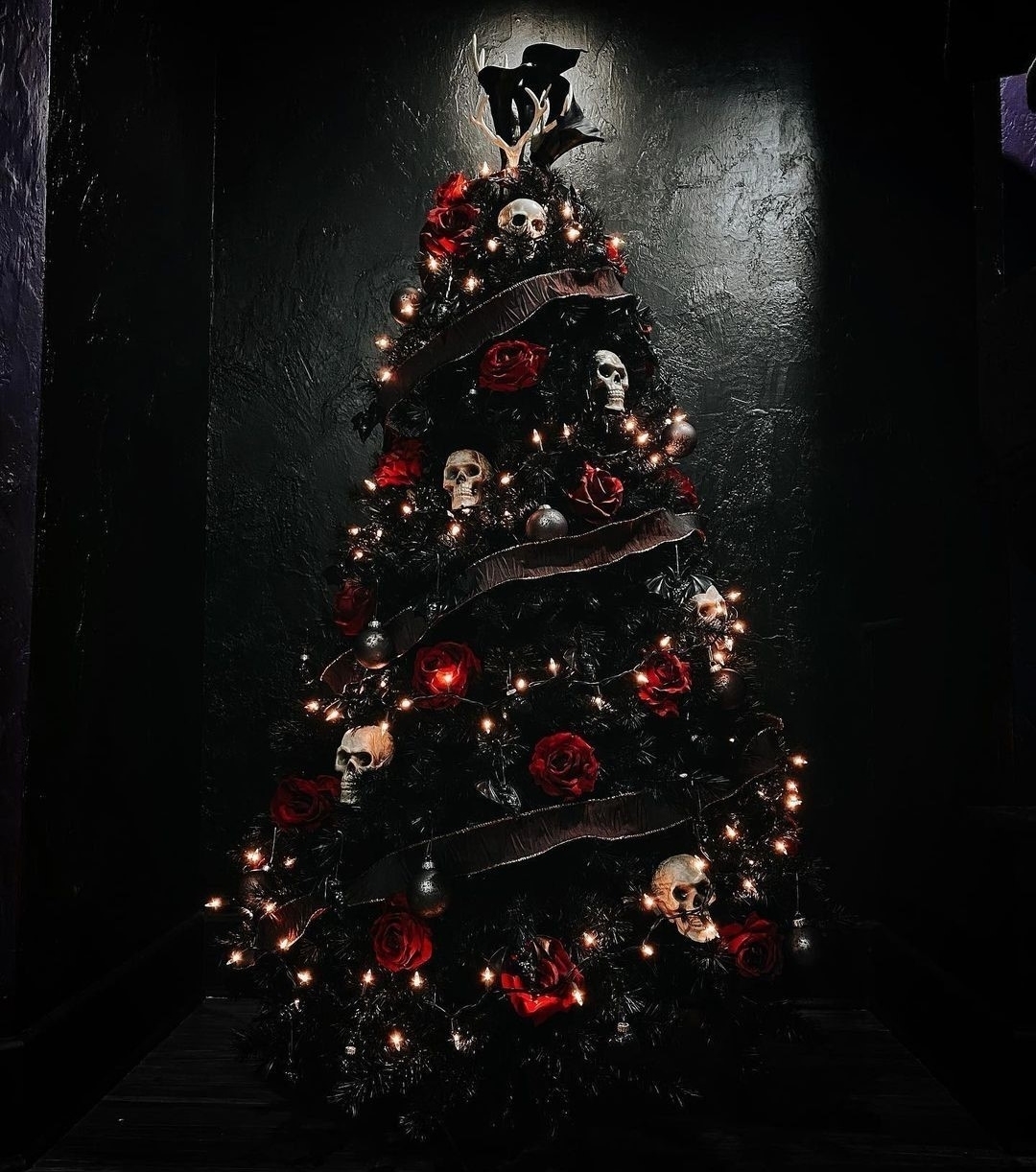 Dark and Dramatic Gothic Christmas Tree