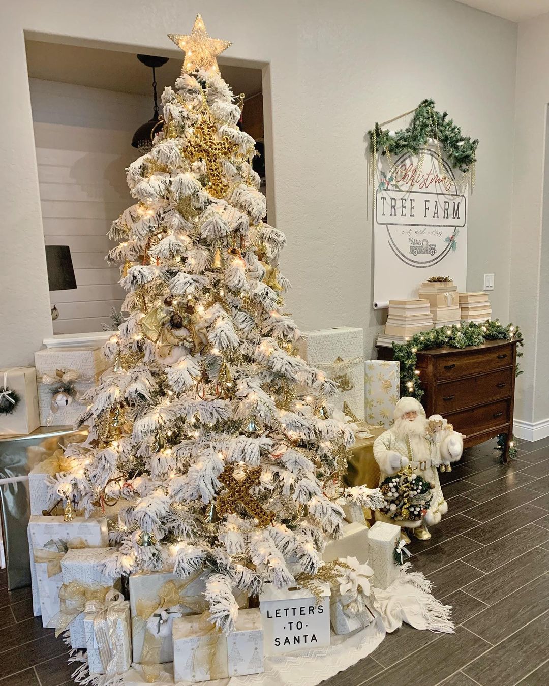 Create a Winter Wonderland with a White and Gold Christmas Tree