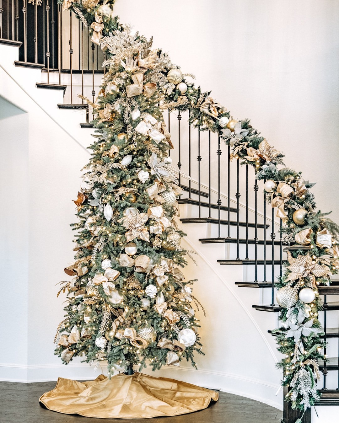 Elevate Your Staircase with Lavish White and Gold Christmas Decor