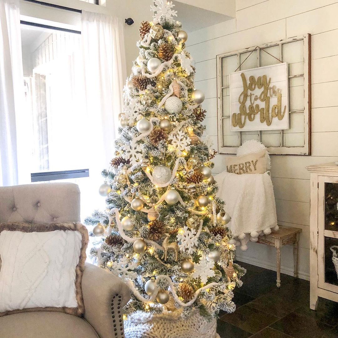 Infuse Rustic Charm with White and Gold Christmas Tree Decorations