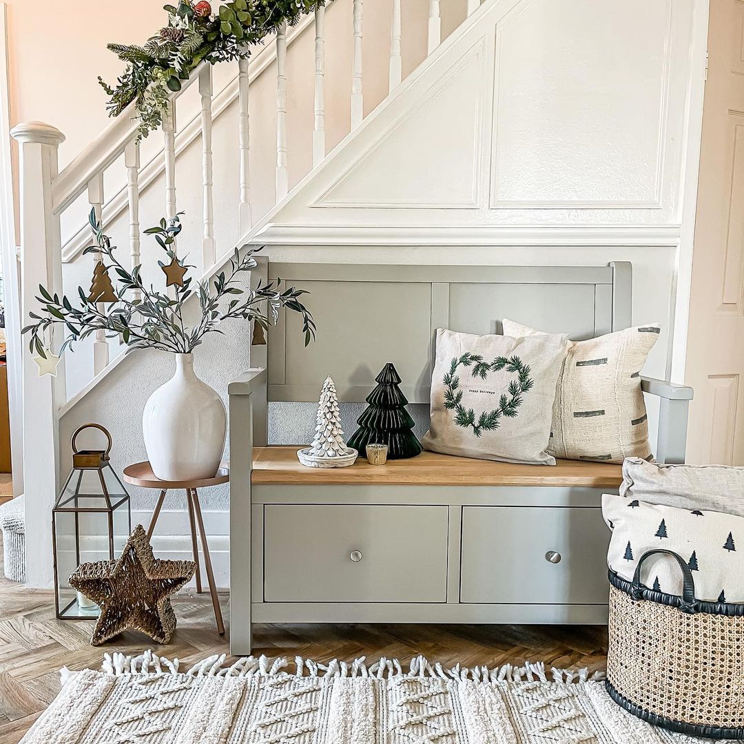 Bring Natural Elements into a Cozy Holiday Corner