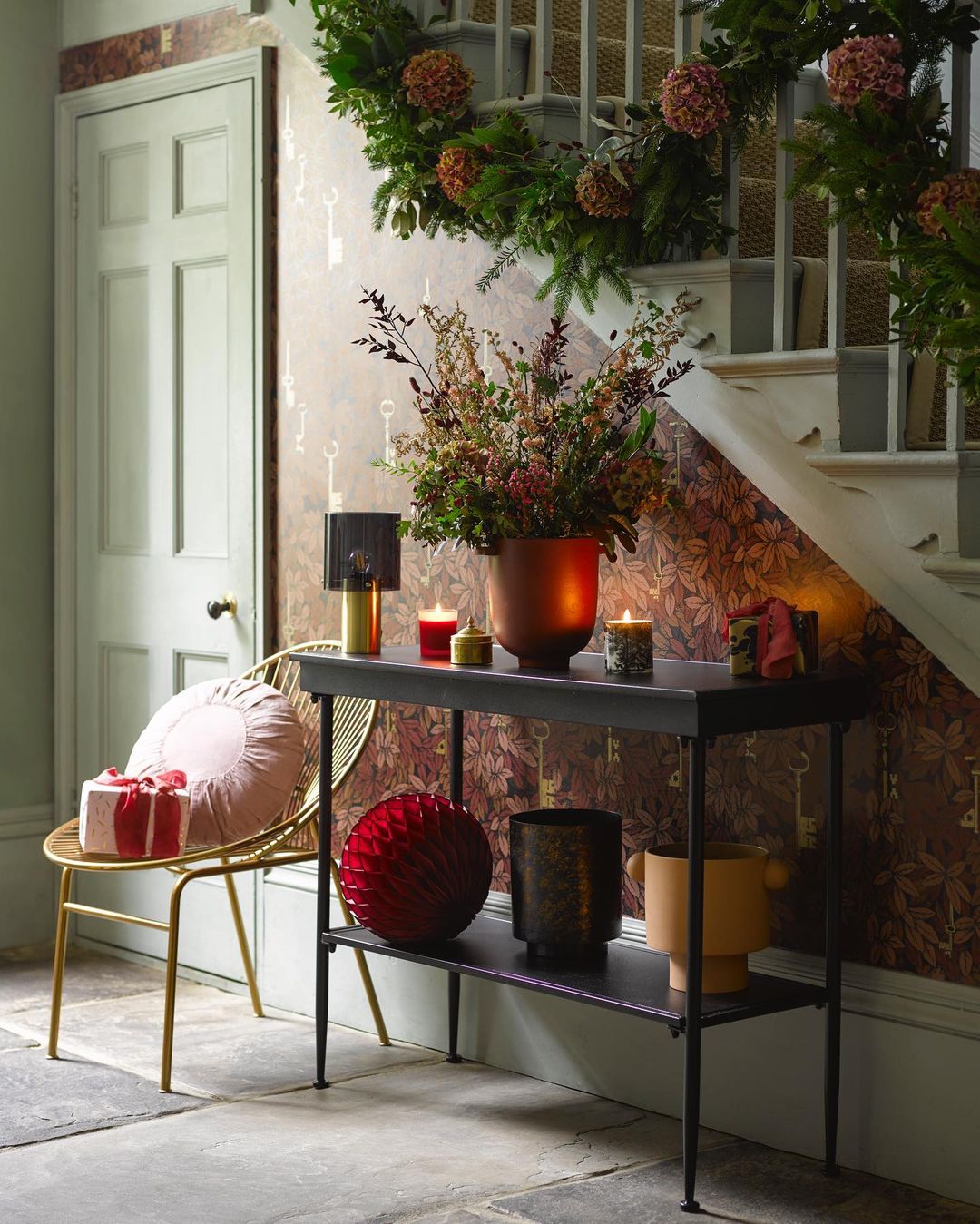 Add Warmth and Elegance with Festive Florals and Rich Tones