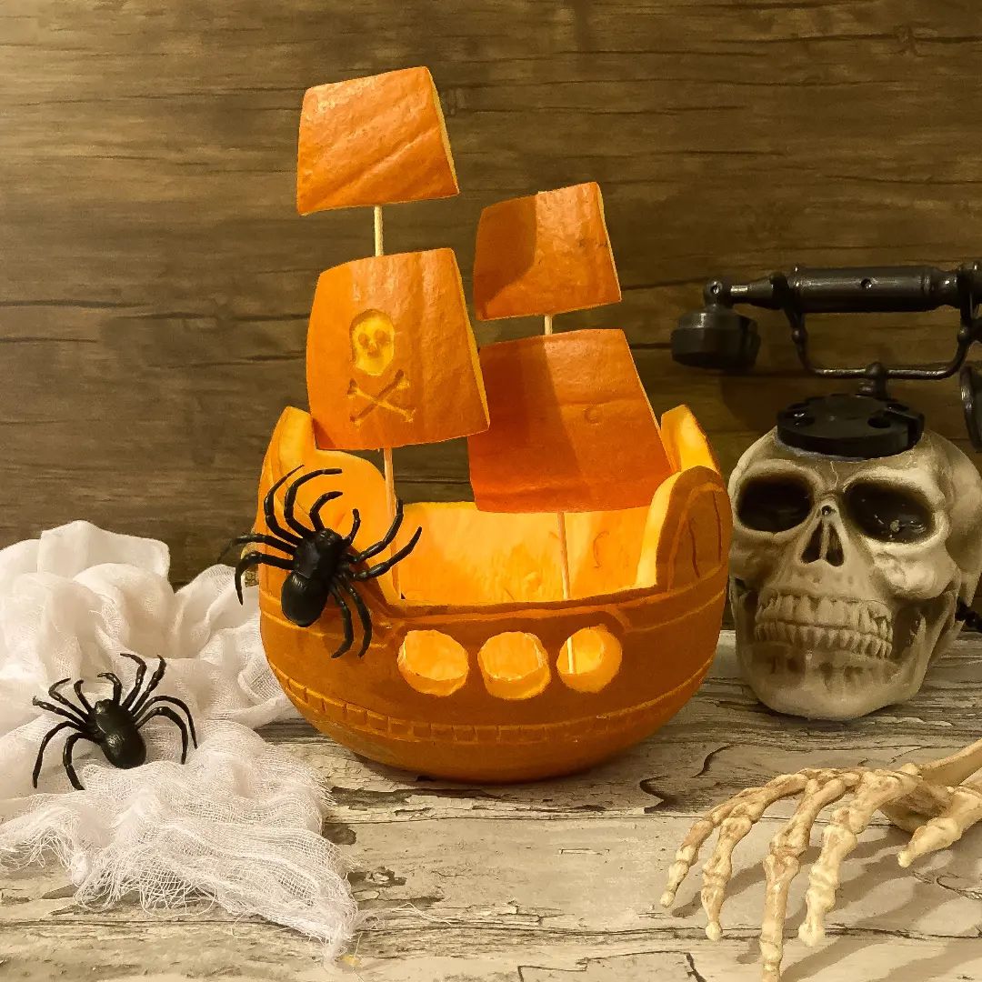 Creative Pumpkin Pirate Ship for a Unique Halloween Display