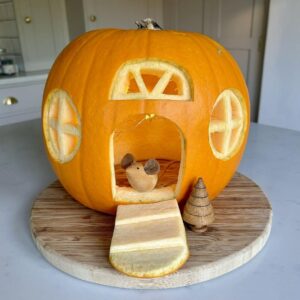 25 Simple And Super Easy Pumpkin Carving Ideas For You!