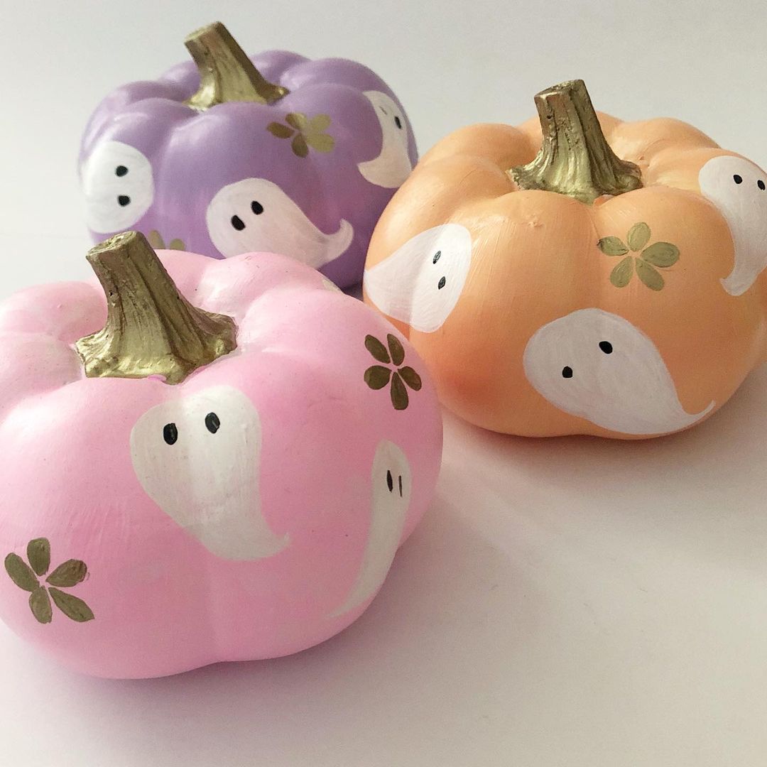 Pastel Ghost Mini Pumpkins