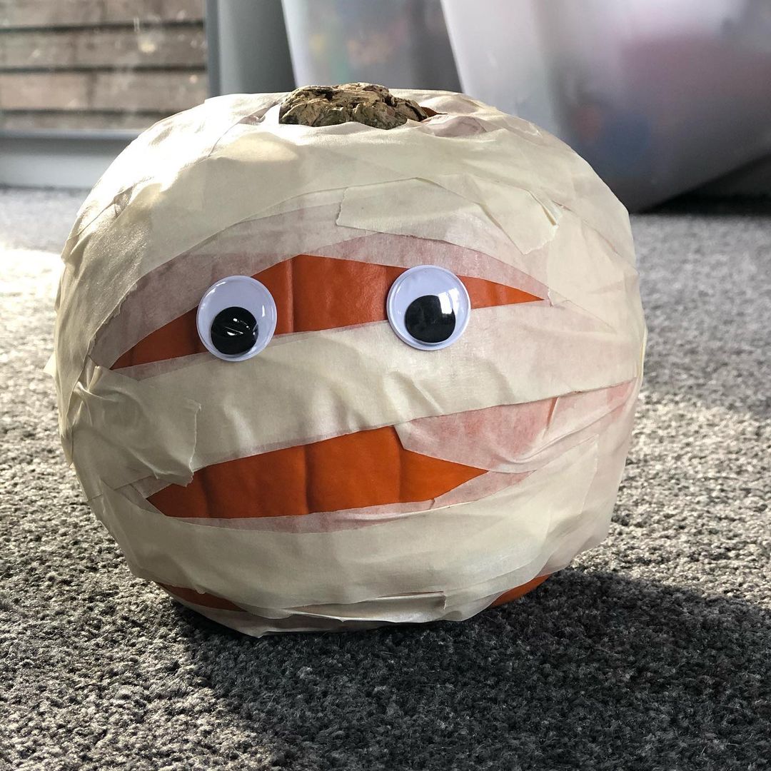 Wrap Your Pumpkin Like a Mummy for a Spooky Look