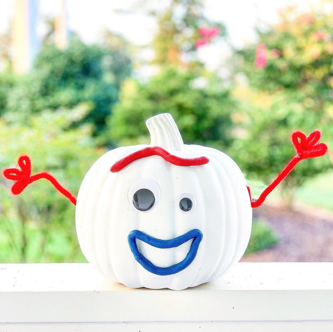 Make a Fun Forky-Inspired Pumpkin