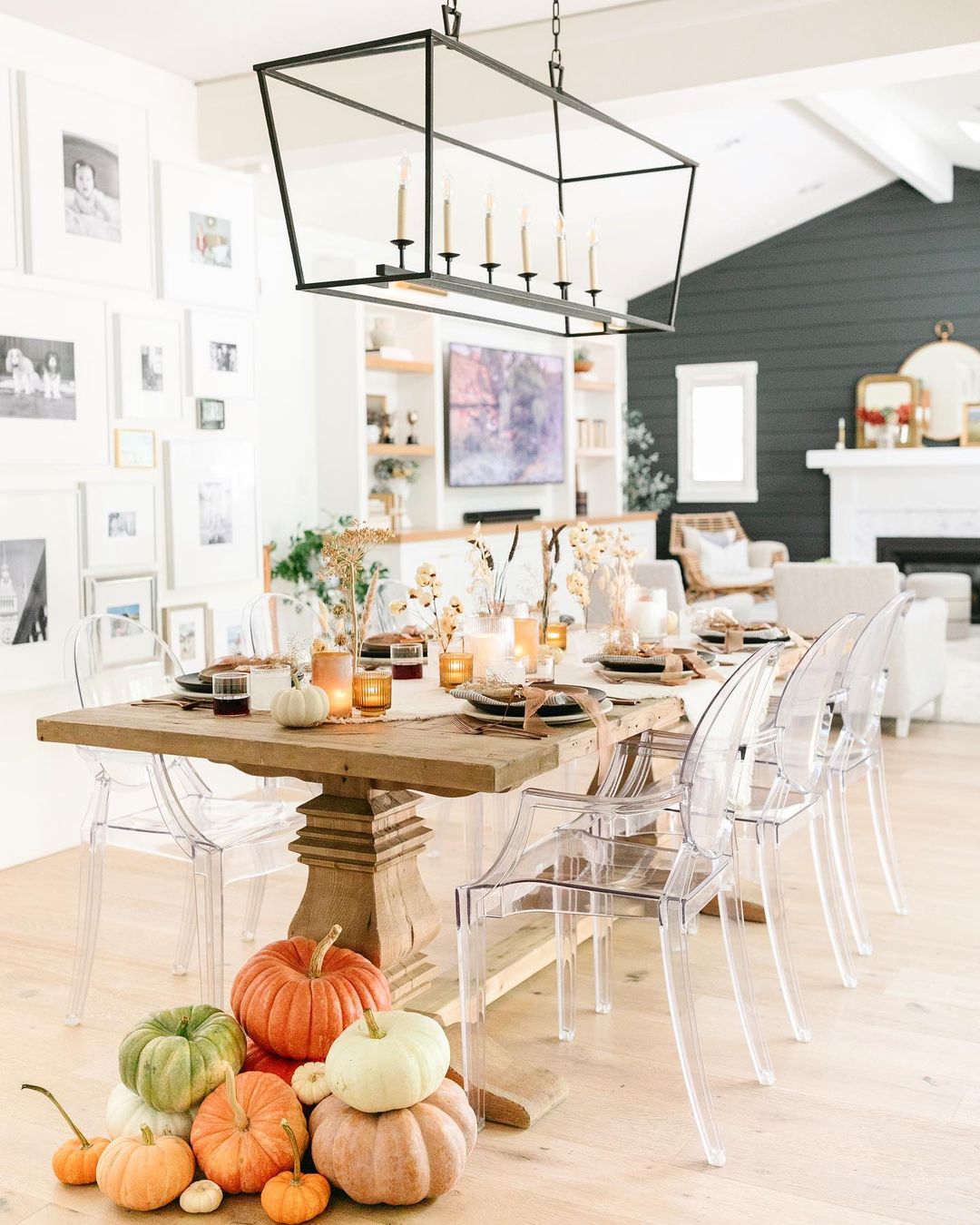 Modern Rustic Thanksgiving Table with Pumpkin Display