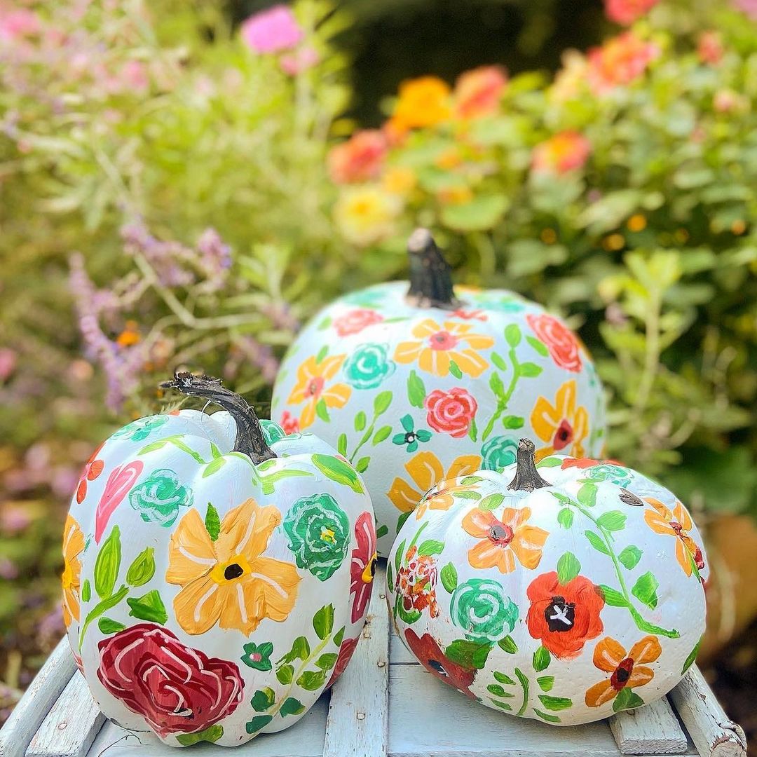 Bright Floral Painted Pumpkins for a Garden-Inspired Look