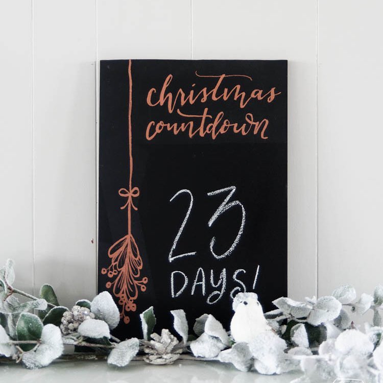 Simple Christmas Countdown Chalkboard