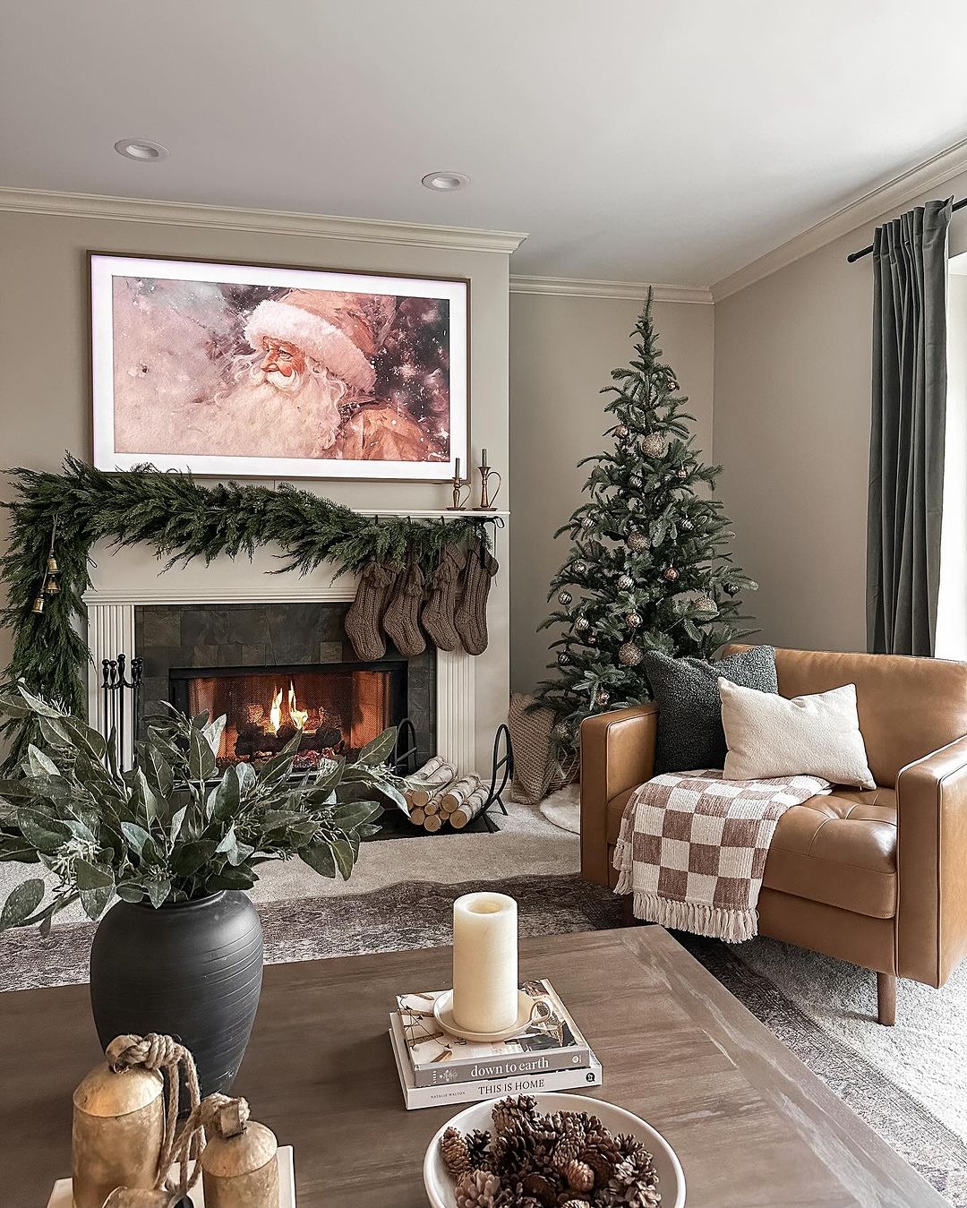 Understated Elegance: A Cozy Christmas Living Room with Rustic Charm