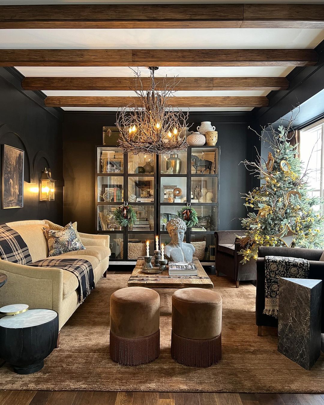 Moody and Elegant Christmas Lounge