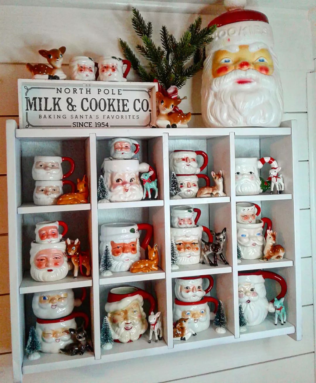 Vintage Santa Mug Display