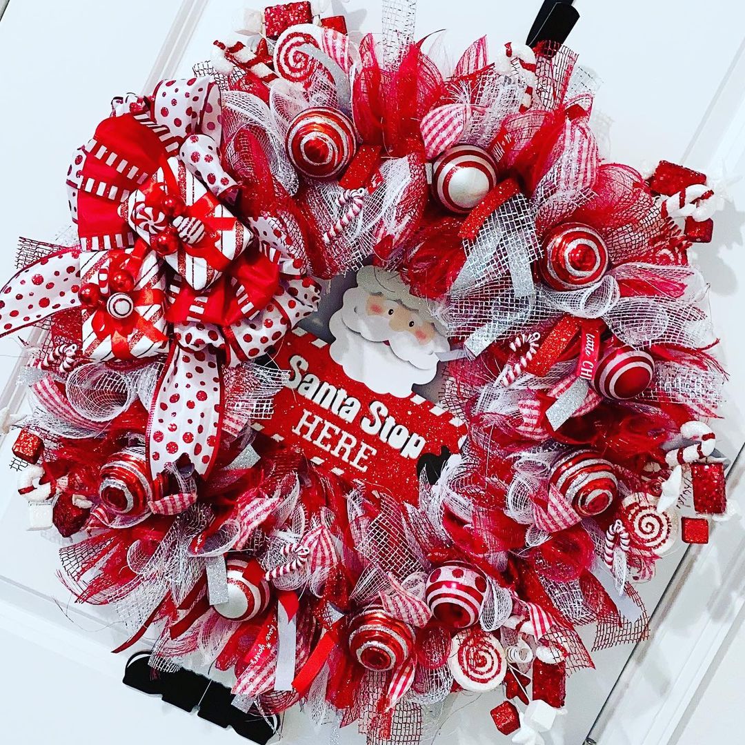 Santa Stop Here Wreath