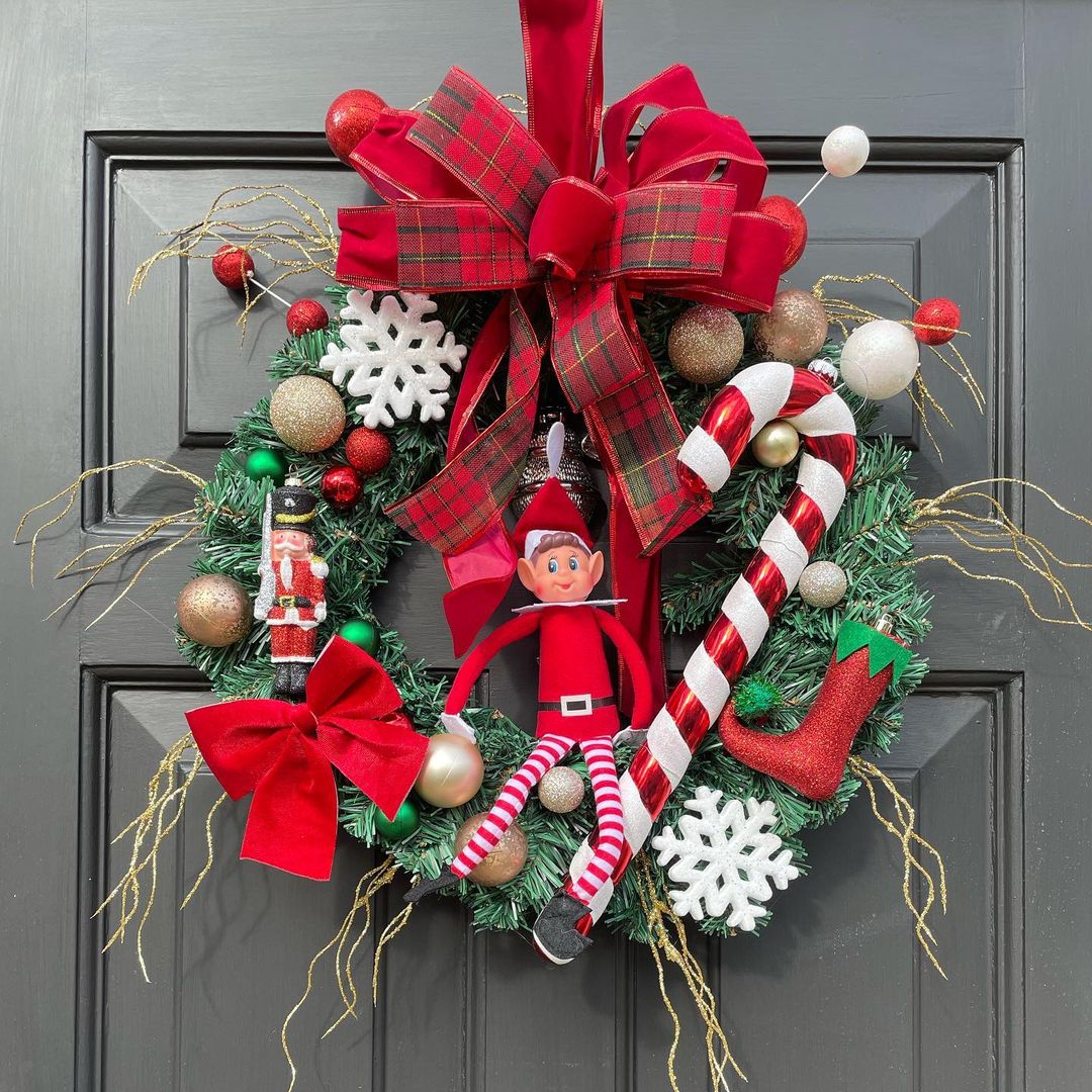 Elf Holiday Fun Wreath