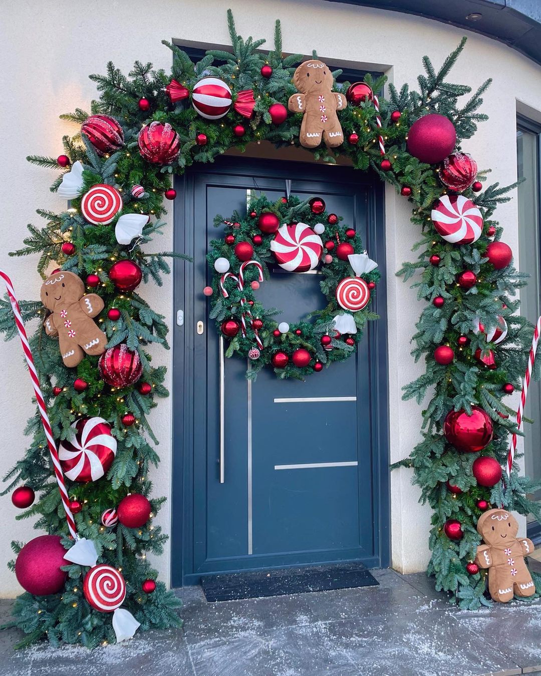 Gingerbread Candy Cane Arch