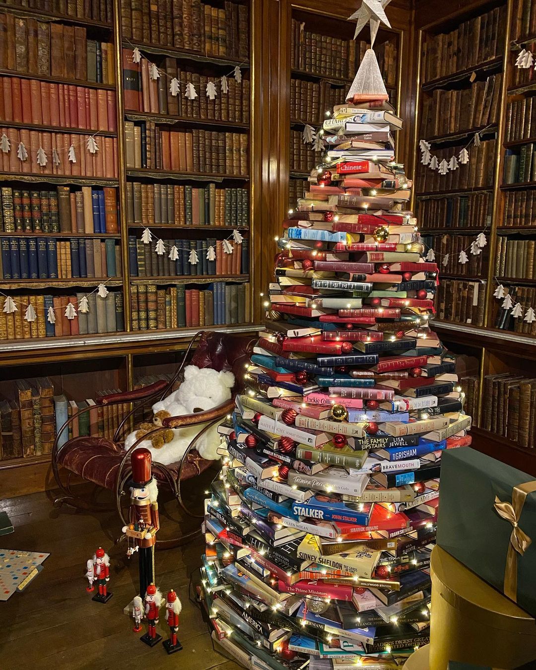 Classic Library Book Tree