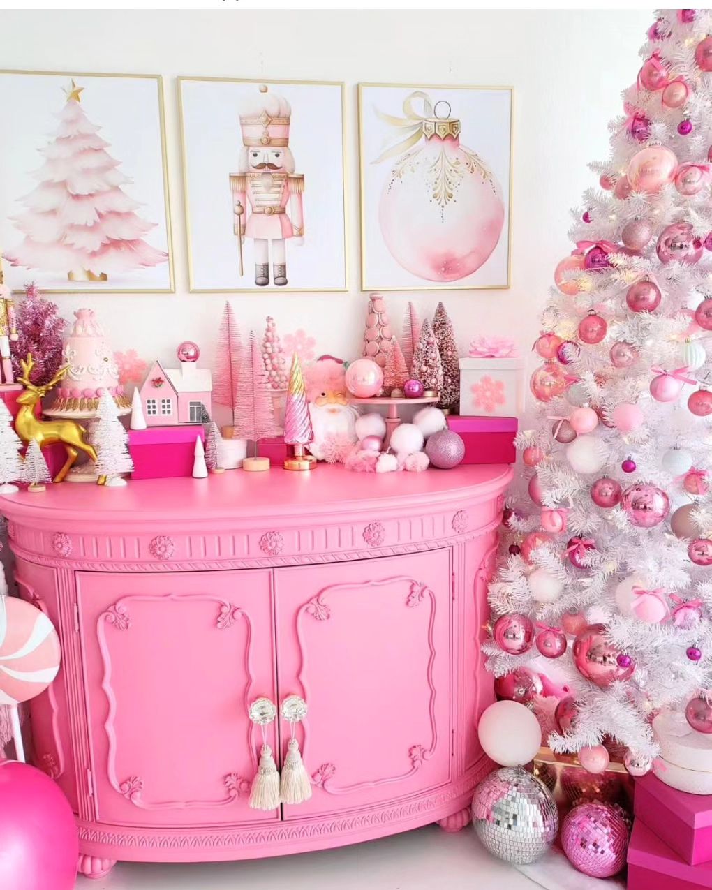 Vibrant Pinkmas Display