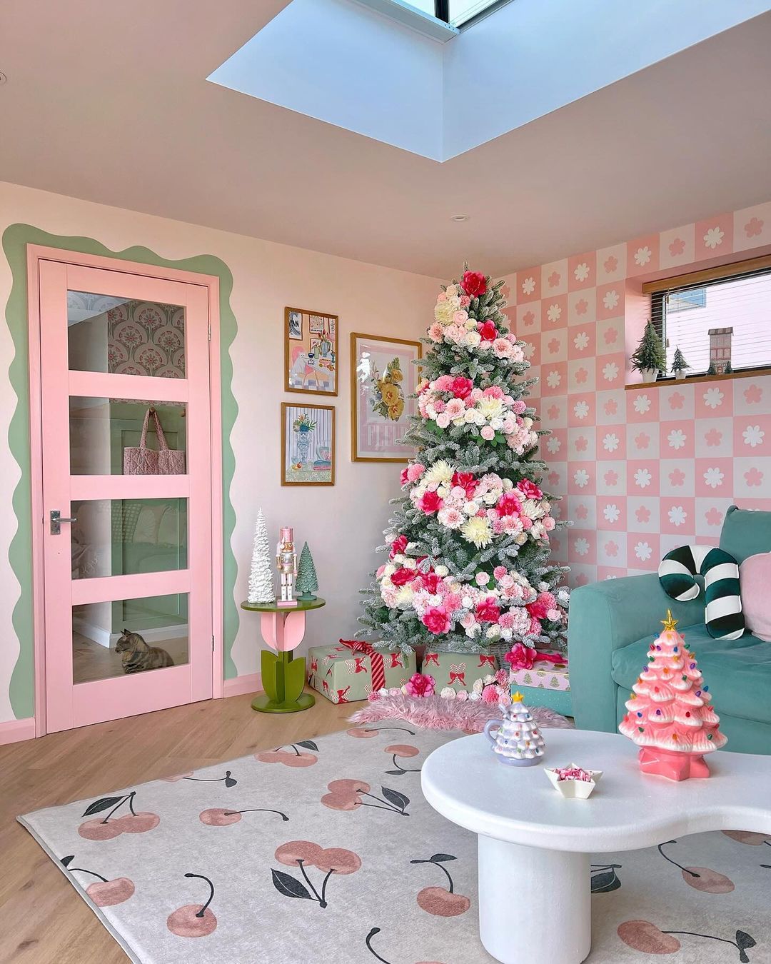 Playful Floral Pinkmas