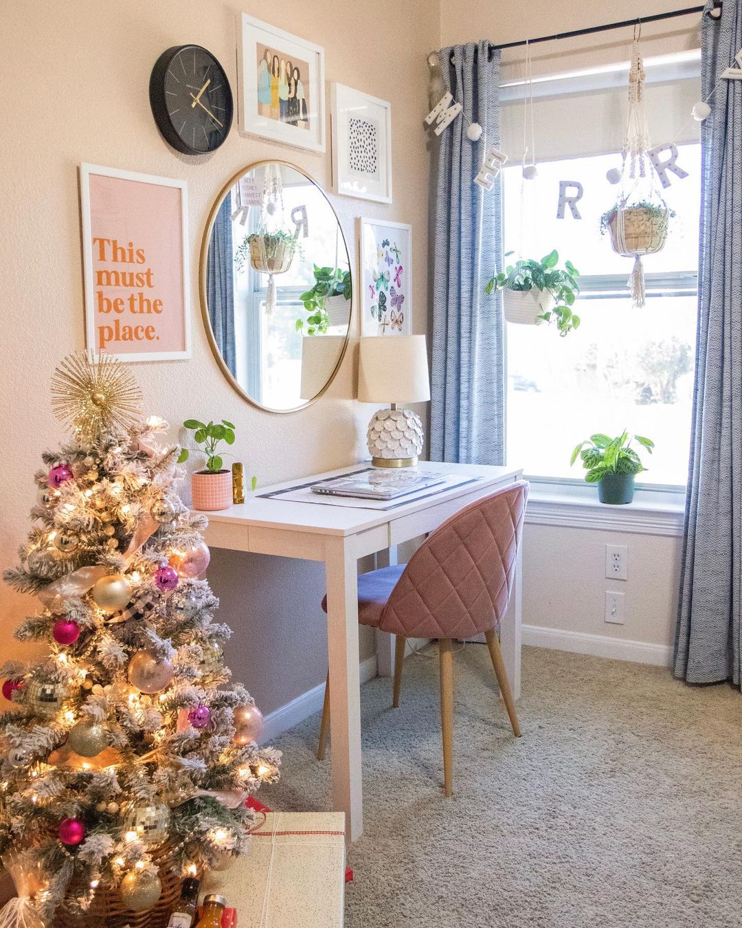 Cozy Desk Holiday Corner