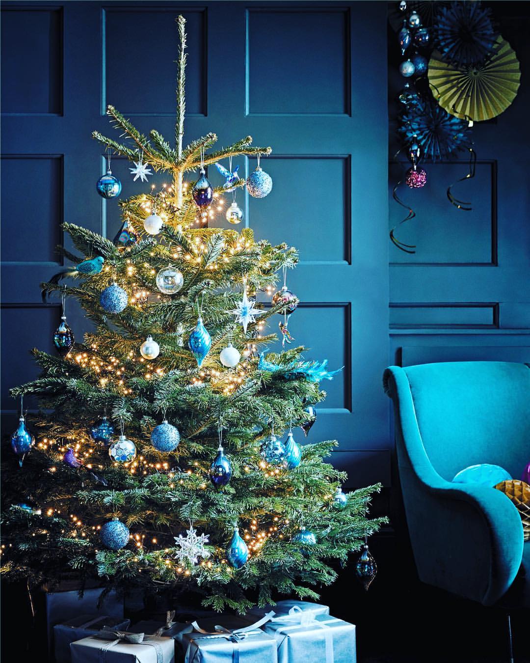 Cool Blue Christmas Chic